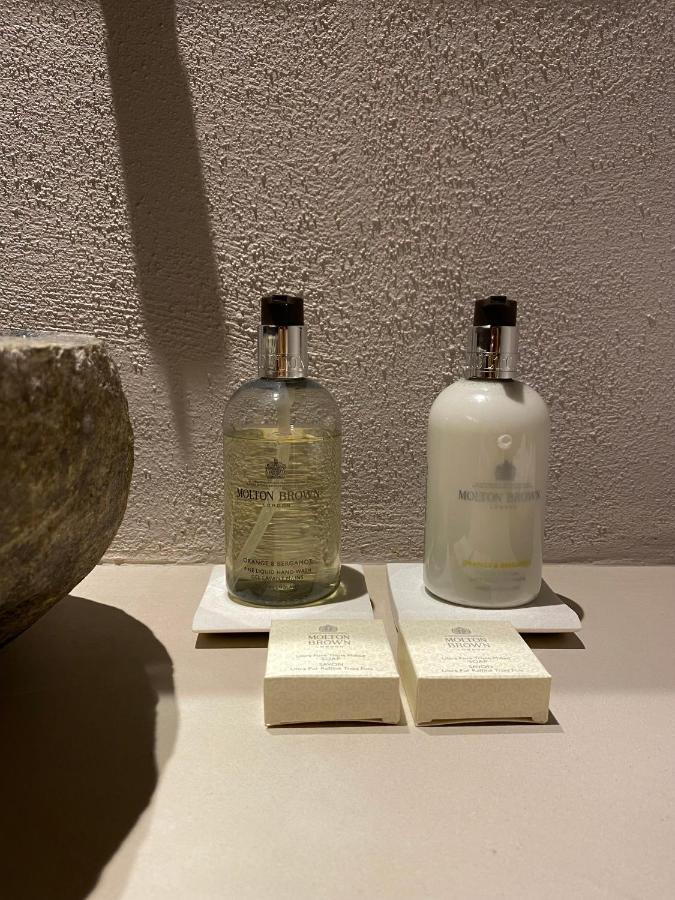 Ej Boutique Suites 米利纳 外观 照片