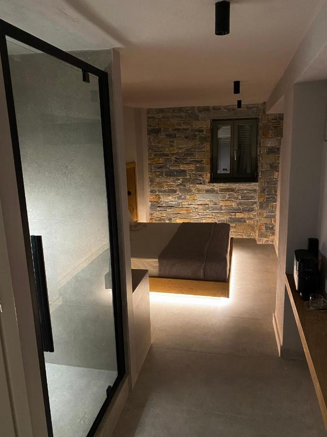 Ej Boutique Suites 米利纳 外观 照片